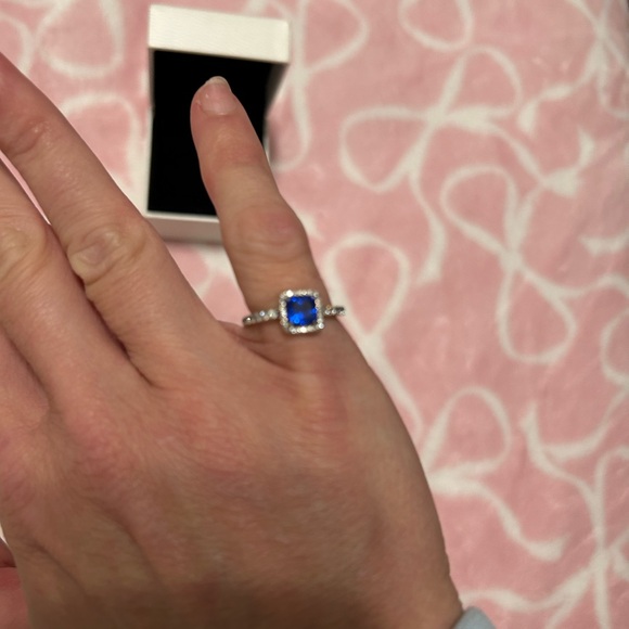 Pandora Silver and Blue Halo Ring - Picture 4 of 4